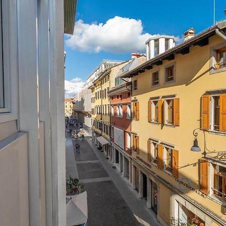 Udine Palazzo D'Aronco Modern Apartment Exteriör bild